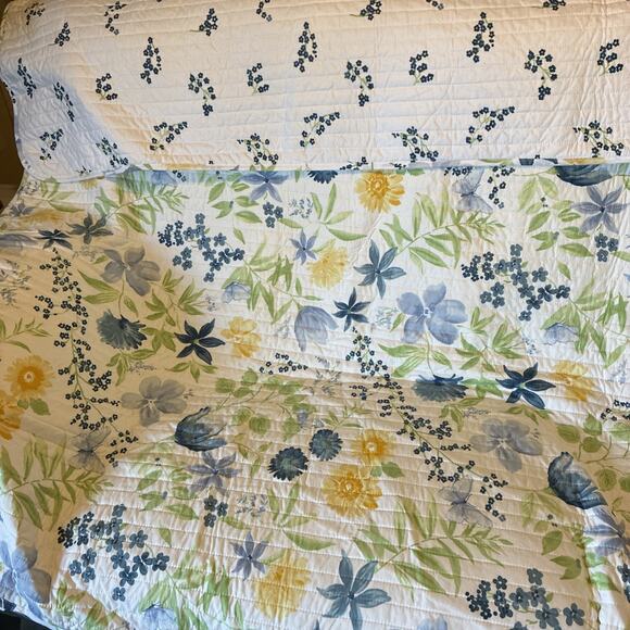 Cynthia Rowley King Size Bedspread & 2 Shams Blue Yellow Green Flowers Quilt - Picture 3 of 10
